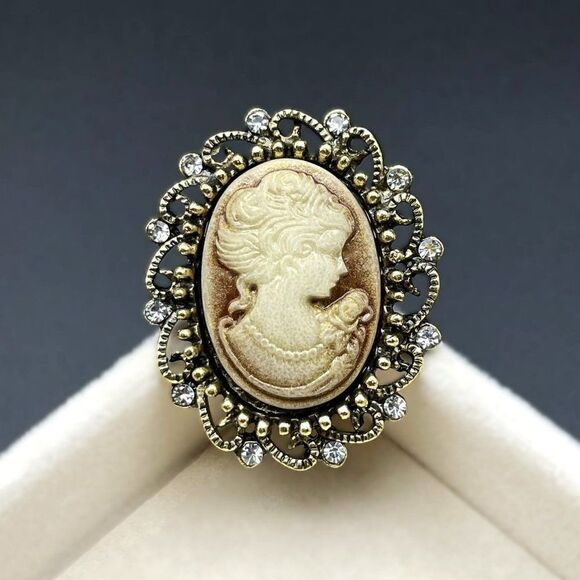 Yellow Gold and Brown with Diamond Crystal Victorian Lady Cameo Pin Back Brooch - Picture 2 of 7